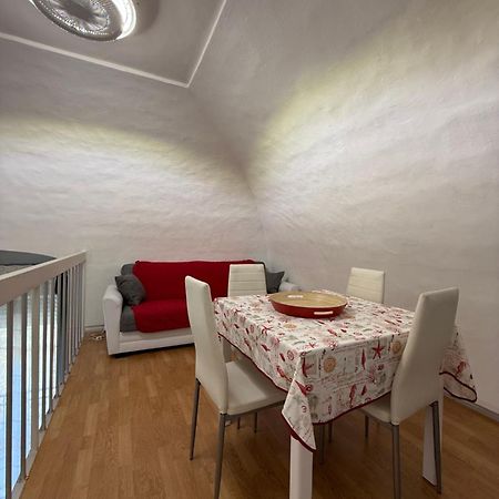Aura Apartment Brindisi Eksteriør billede