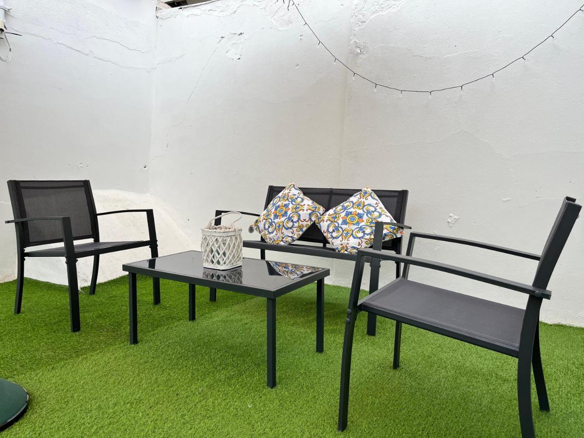 Aura Apartment Brindisi Eksteriør billede