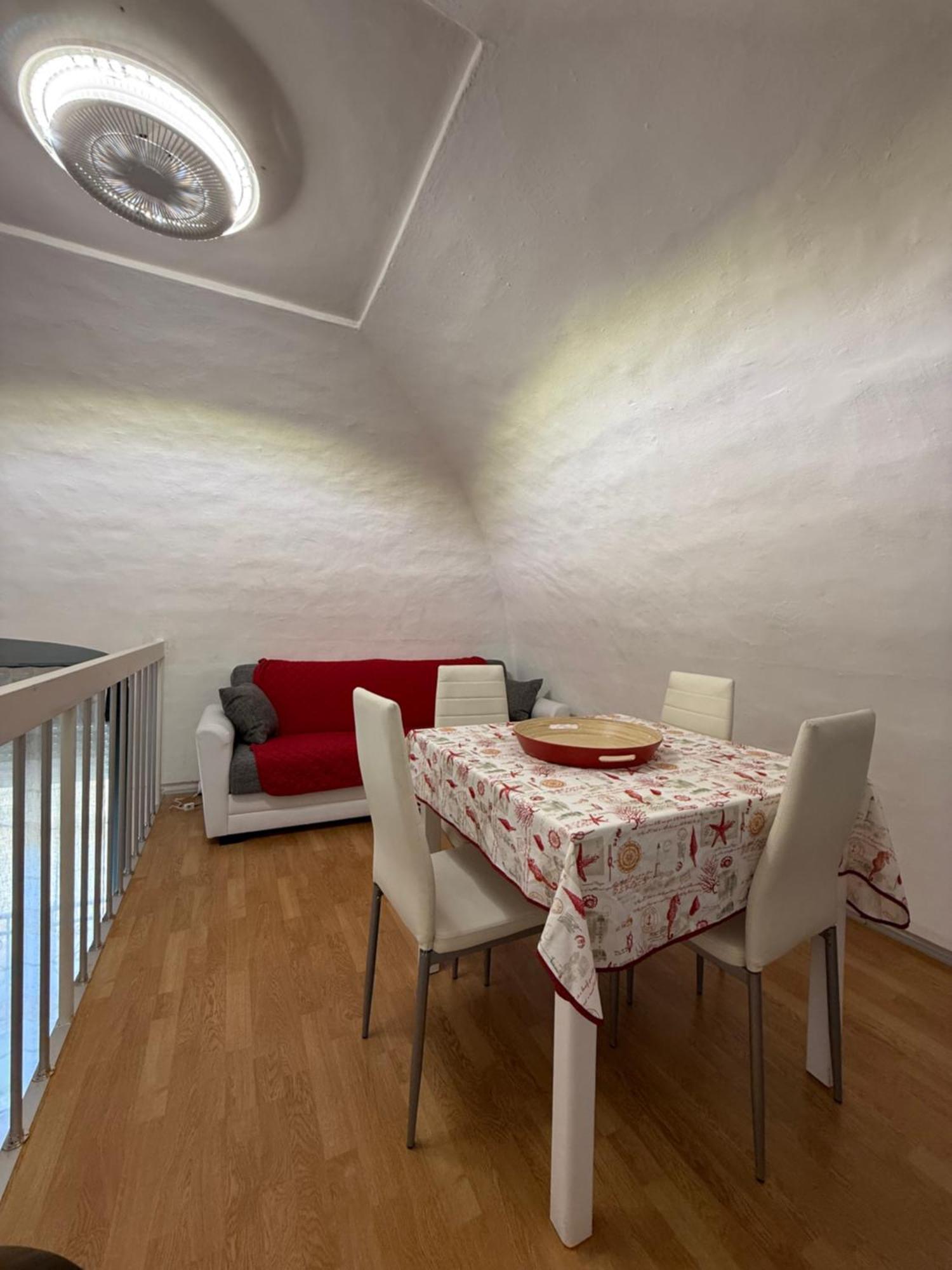 Aura Apartment Brindisi Eksteriør billede